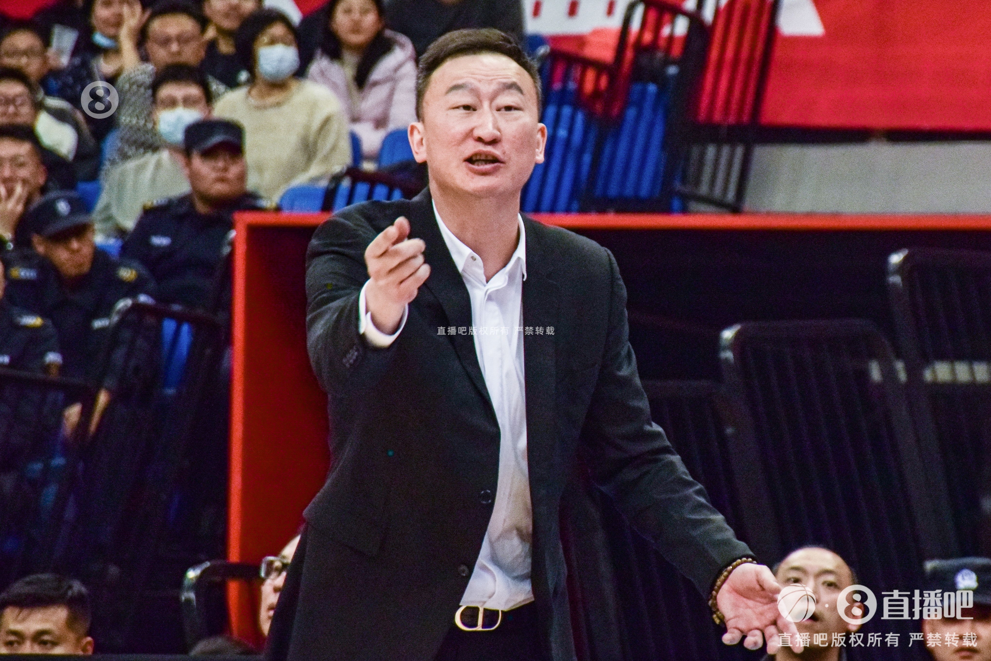 华体会体育-杨瀚森“接班人”定了！青岛男篮锁定未来双子星：李俊贤、丛睿言